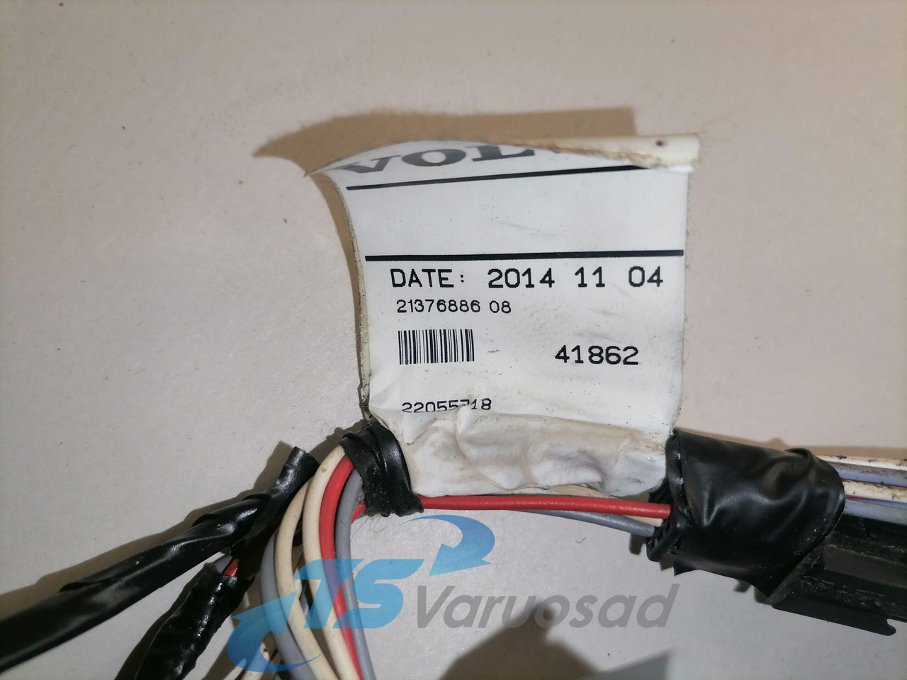 Volvo Armatuuri juhtmestik 21376886 - Univerzalni deo za Kamion: slika 2 Volvo Armatuuri juhtmestik 21376886 - Univerzalni deo za Kamion: slika 2