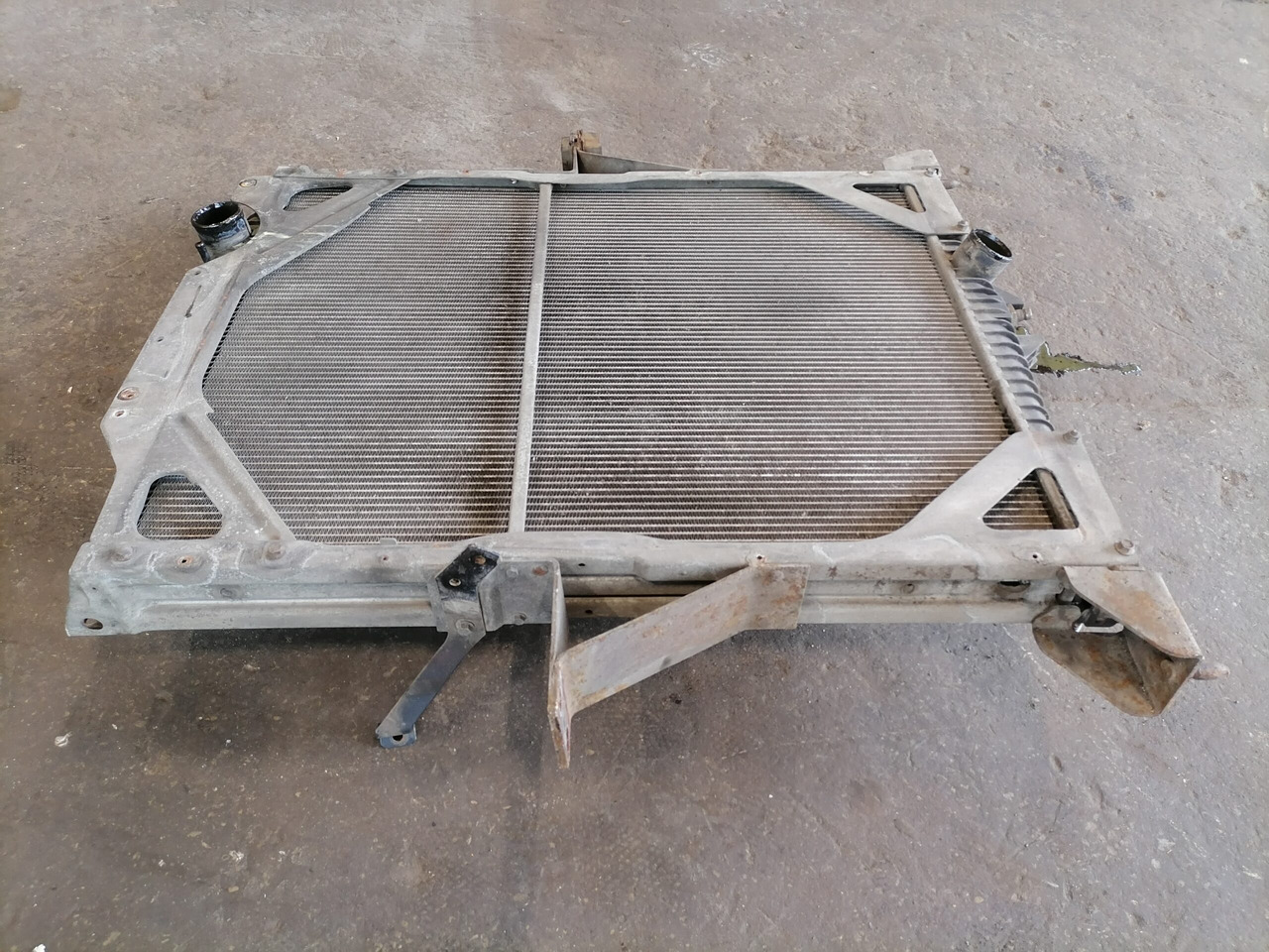Volvo Cooling radiator 20536920 - Radijator za Kamion: slika 4 Volvo Cooling radiator 20536920 - Radijator za Kamion: slika 4
