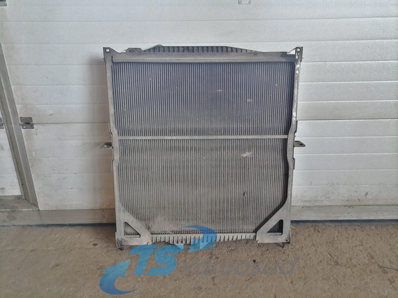 Volvo Cooling radiator 20722440 - Radijator za Kamion: slika 2 Volvo Cooling radiator 20722440 - Radijator za Kamion: slika 2
