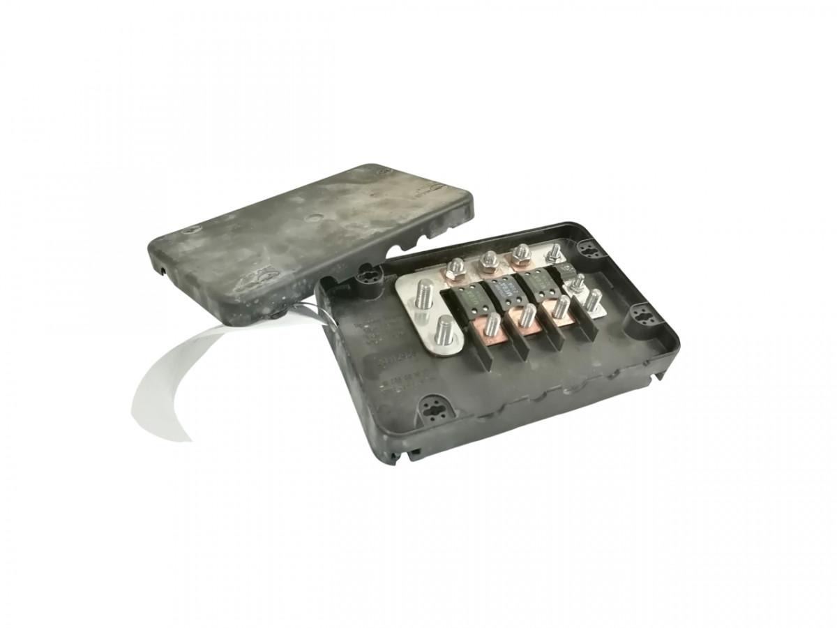 Volvo Fuse box 20512928 - Osigurač za Kamion: slika 1 Volvo Fuse box 20512928 - Osigurač za Kamion: slika 1
