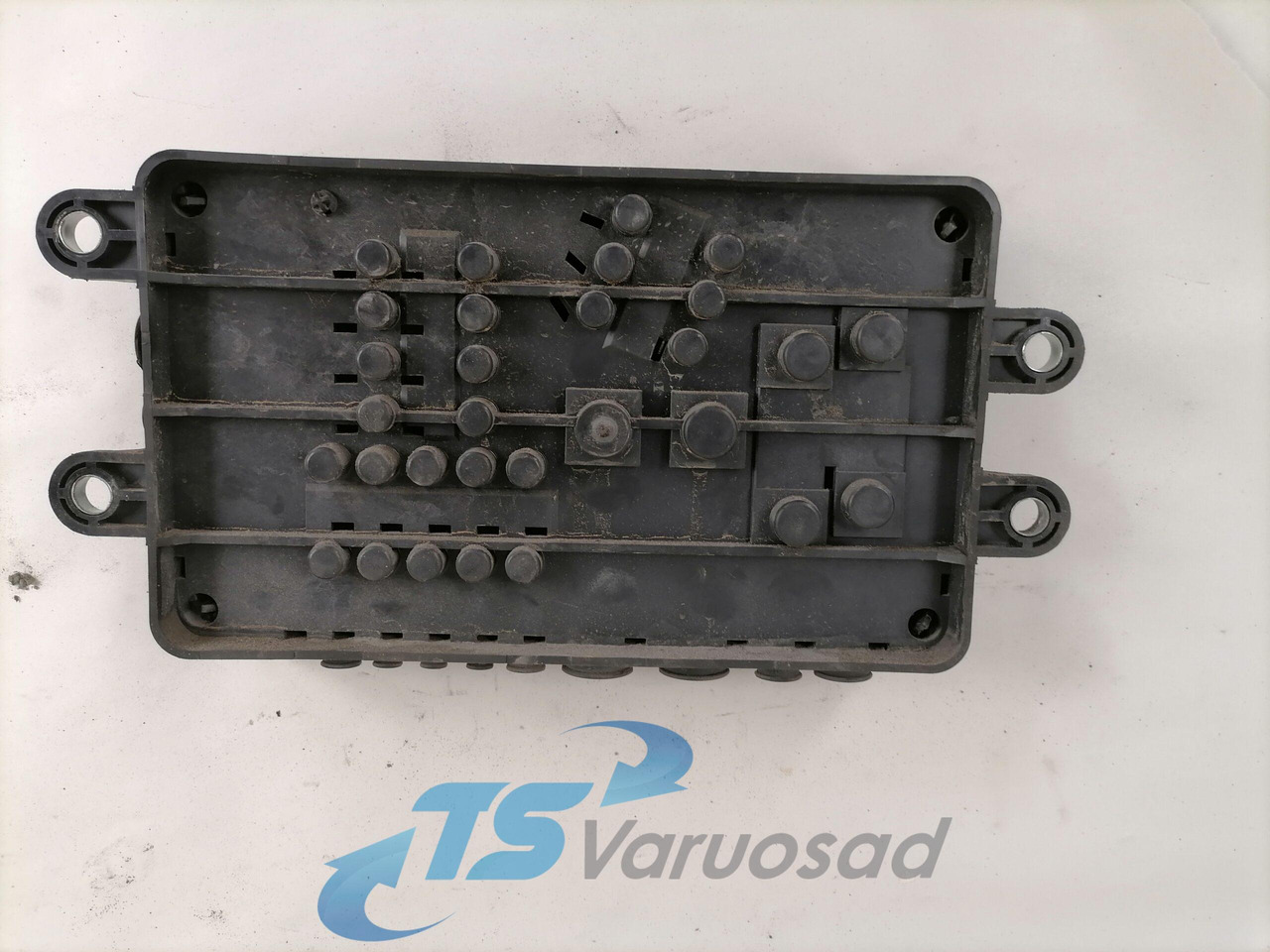 Volvo Fuse box 21717590 - Osigurač za Kamion: slika 3 Volvo Fuse box 21717590 - Osigurač za Kamion: slika 3