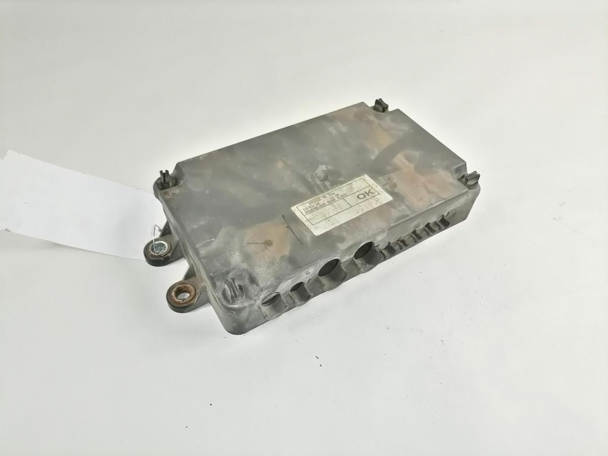 Volvo Fuse box 21728187 - Osigurač za Kamion: slika 4 Volvo Fuse box 21728187 - Osigurač za Kamion: slika 4
