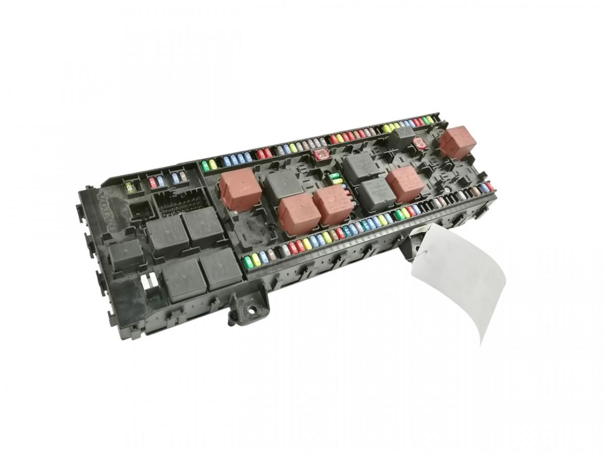 Volvo Fuse box 21939408 - Osigurač za Kamion: slika 1 Volvo Fuse box 21939408 - Osigurač za Kamion: slika 1