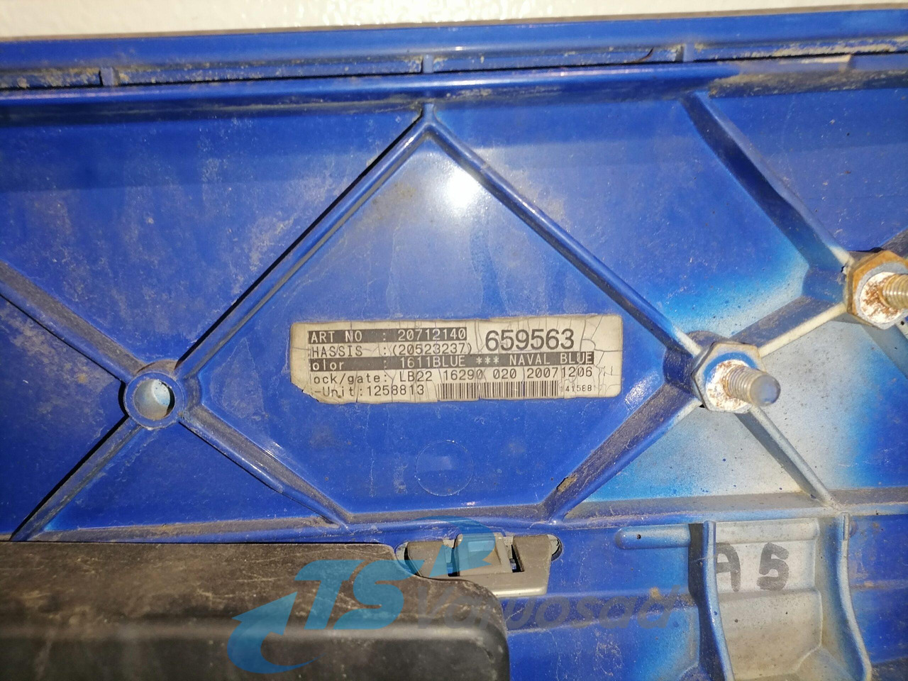 Volvo Grille panel 20523237 - Rešetka za Kamion: slika 3 Volvo Grille panel 20523237 - Rešetka za Kamion: slika 3