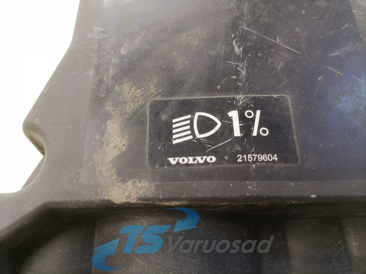 Volvo Kabiini juhtmestiku harukarp 84151222 - Osigurač za Kamion: slika 3 Volvo Kabiini juhtmestiku harukarp 84151222 - Osigurač za Kamion: slika 3