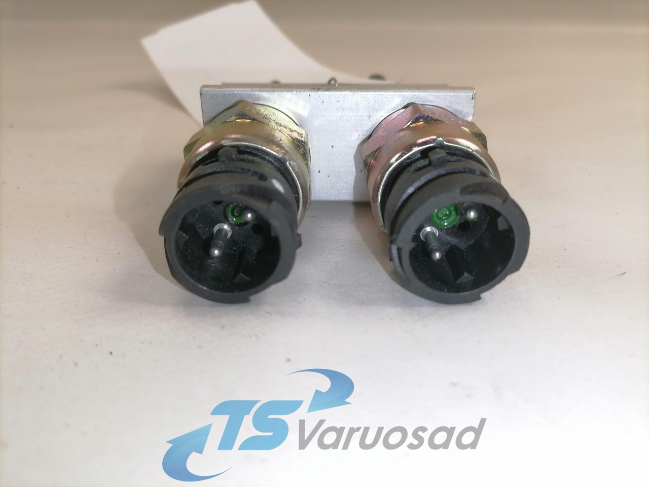 Volvo Sensor, air pressure 20424060 - Senzor za Kamion: slika 3 Volvo Sensor, air pressure 20424060 - Senzor za Kamion: slika 3