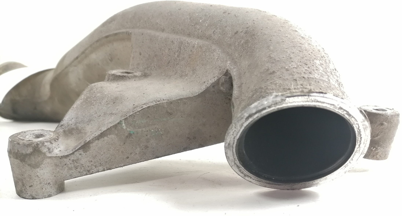 Volvo intercooler pipe 3979999 - Hladnjak za Kamion: slika 2 Volvo intercooler pipe 3979999 - Hladnjak za Kamion: slika 2