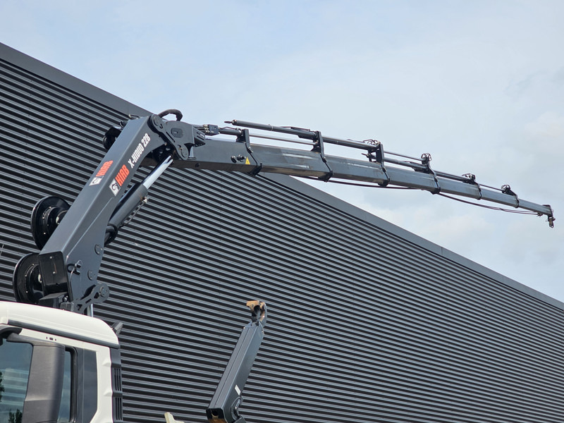 MAN TGS 35.470 8X4 BB / HIAB CRANE + HOOKLIFT - Kamion sa dizalicom: slika 2 MAN TGS 35.470 8X4 BB / HIAB CRANE + HOOKLIFT - Kamion sa dizalicom: slika 2