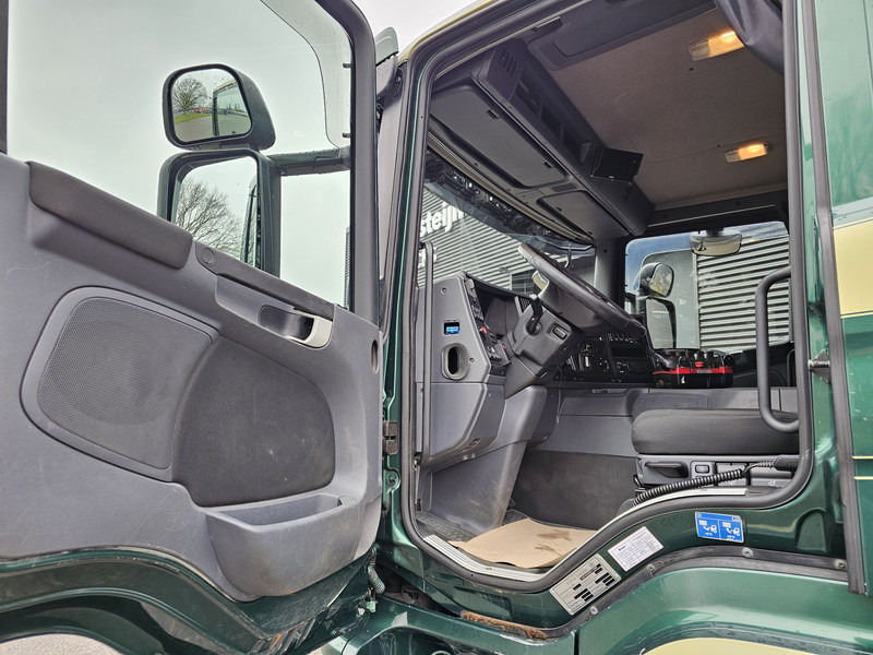 Kamion sa tovarnim sandukom, Kamion sa dizalicom Scania P320 / 4x2 / PALFINGER PK14002 / CRANE/KRAN: slika 12