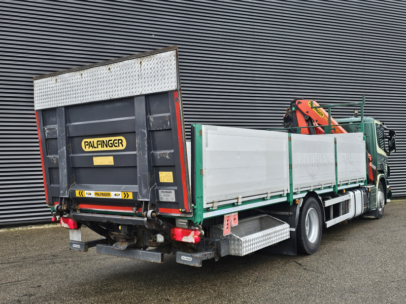 Kamion sa tovarnim sandukom, Kamion sa dizalicom Scania P320 / 4x2 / PALFINGER PK14002 / CRANE/KRAN: slika 7