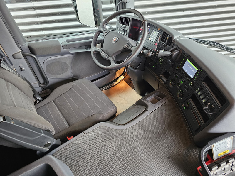 Kamion sa tovarnim sandukom, Kamion sa dizalicom Scania P320 / 4x2 / PALFINGER PK14002 / CRANE/KRAN: slika 14