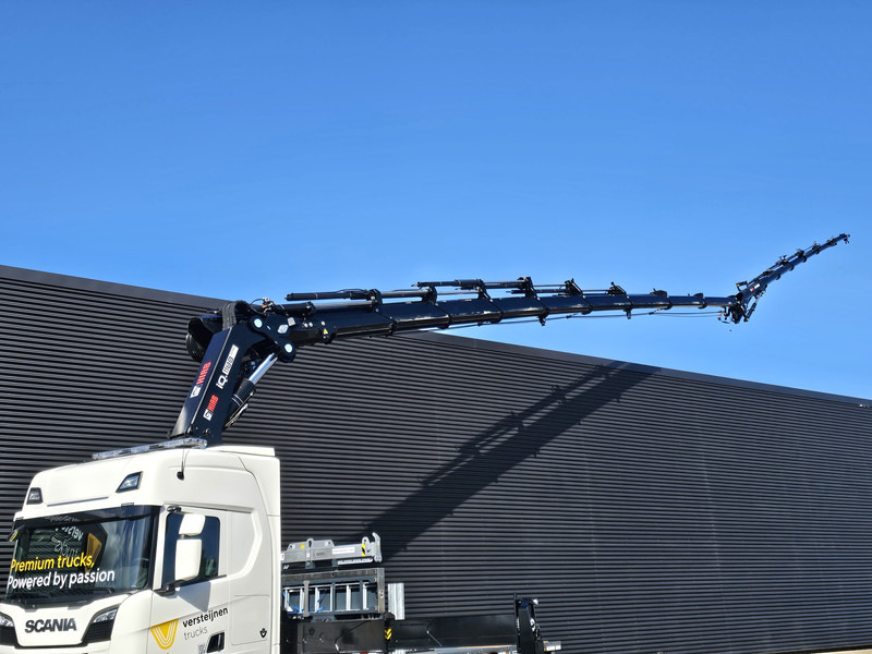 Scania R590 V8 / 8X2 / HIAB 1188 + JIB + WINCH - Tegljač: slika 2 Scania R590 V8 / 8X2 / HIAB 1188 + JIB + WINCH - Tegljač: slika 2