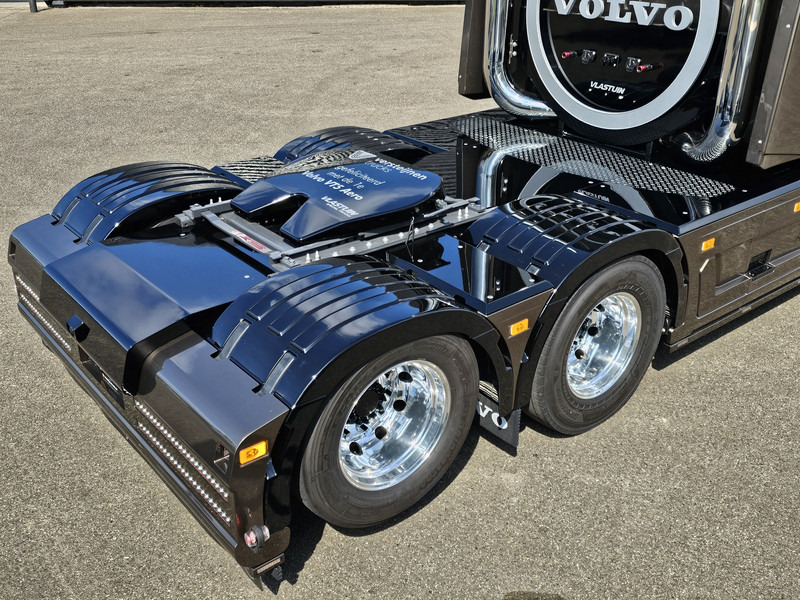 Volvo VT5 AERO 780 XXL / 6x2 TORPEDO / BOOGIE / SPECIAL / SHOW - Tegljač: slika 5 Volvo VT5 AERO 780 XXL / 6x2 TORPEDO / BOOGIE / SPECIAL / SHOW - Tegljač: slika 5