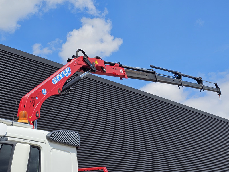 Volvo FM 330 4x2 / EFFER 12.5 t/m CRANE / KRAN - Kamion sa dizalicom: slika 2 Volvo FM 330 4x2 / EFFER 12.5 t/m CRANE / KRAN - Kamion sa dizalicom: slika 2