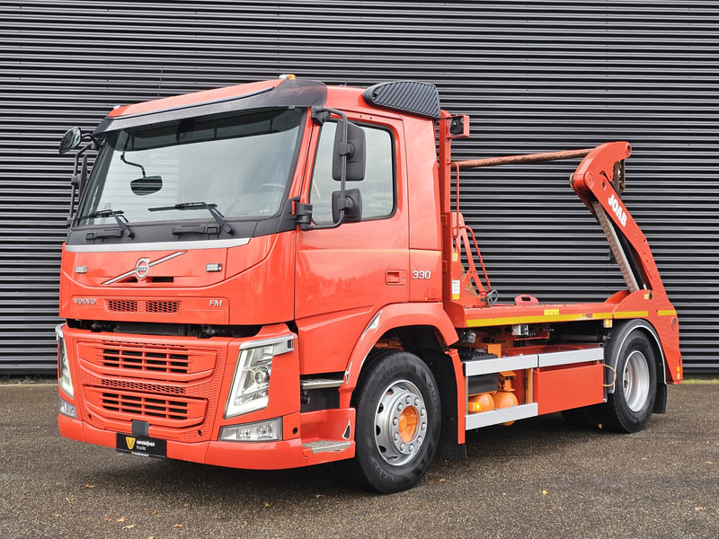 Volvo FM 330 / PORTAAL / ABSETZKIPPER - Kamion za utovaranje kontejnera: slika 1 Volvo FM 330 / PORTAAL / ABSETZKIPPER - Kamion za utovaranje kontejnera: slika 1