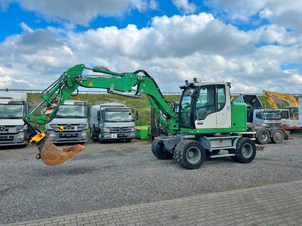 Liebherr A 912 Compact 3X Löffel 3 X Buckets Liebherr A 912 Compact guter Zustand - Bager točkaš: slika 1 Liebherr A 912 Compact 3X Löffel 3 X Buckets Liebherr A 912 Compact guter Zustand - Bager točkaš: slika 1