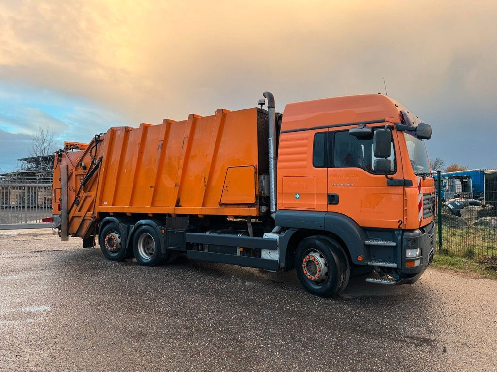 MAN 26.360 6X2 Müllwagen MAN 26.360 6X2 Müllwagen - Kamion za smeće: slika 1 MAN 26.360 6X2 Müllwagen MAN 26.360 6X2 Müllwagen - Kamion za smeće: slika 1