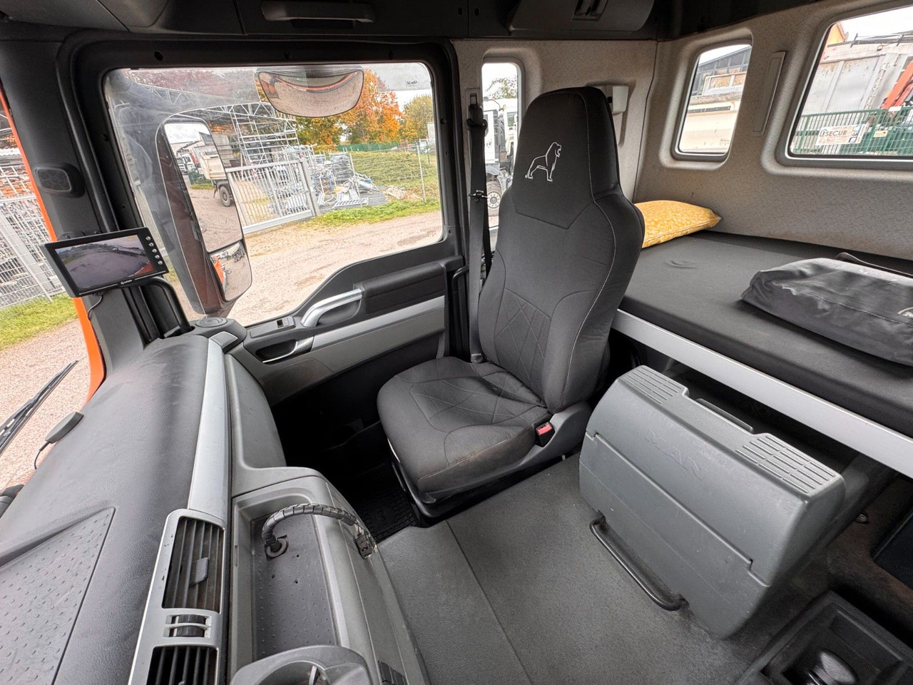 MAN 26.440 6X2 Multilift Abroller - Kamion sa hidrauličnom kukom: slika 5 MAN 26.440 6X2 Multilift Abroller - Kamion sa hidrauličnom kukom: slika 5