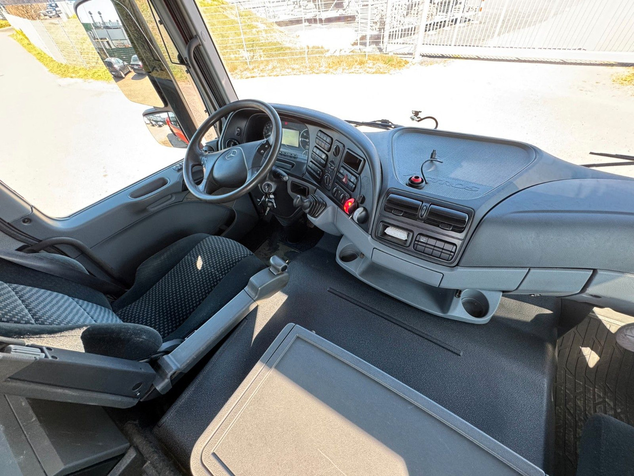 Istovarivač Mercedes-Benz 1844 4x4 Meiller 3S Bordmatik Palfinger PK16001K: slika 18