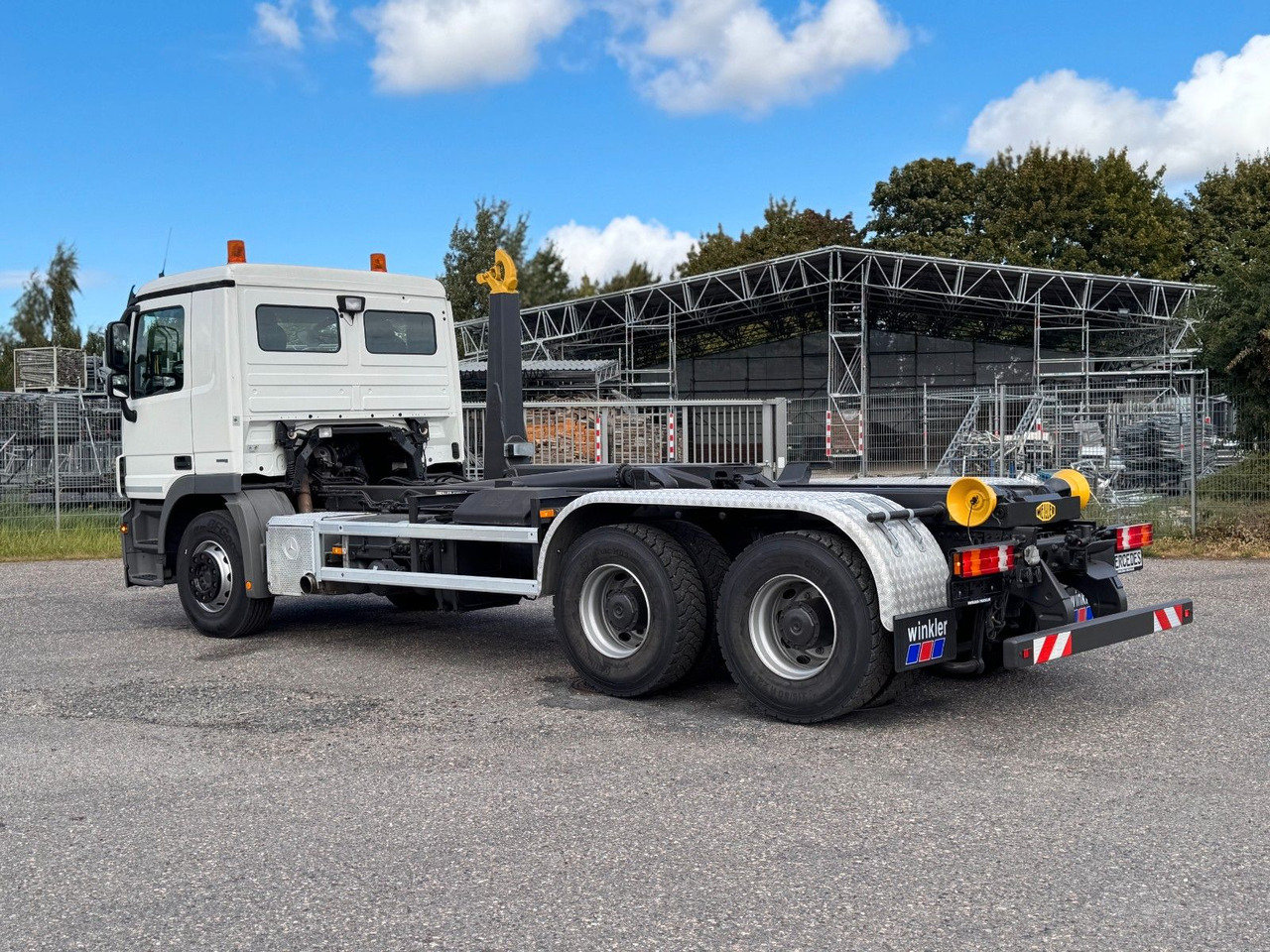 Mercedes-Benz 2641 6X4 Retarder Meiller mit Funk Top Zust - Kamion sa hidrauličnom kukom: slika 1 Mercedes-Benz 2641 6X4 Retarder Meiller mit Funk Top Zust - Kamion sa hidrauličnom kukom: slika 1