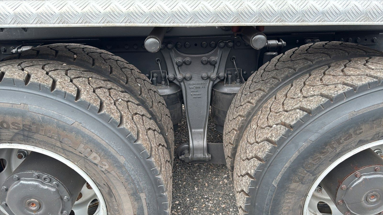 Mercedes-Benz 2641 6X4 Retarder Meiller mit Funk Top Zust - Kamion sa hidrauličnom kukom: slika 4 Mercedes-Benz 2641 6X4 Retarder Meiller mit Funk Top Zust - Kamion sa hidrauličnom kukom: slika 4