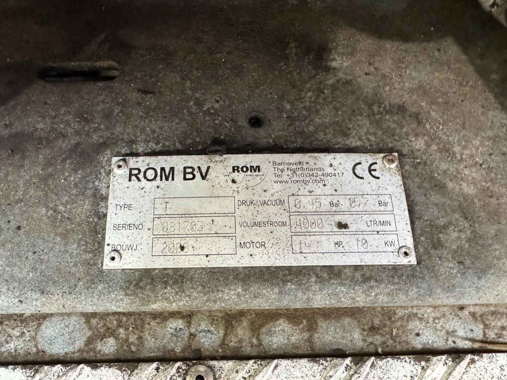 Mercedes-Benz 818 4X2 ROM Toilettenwagen Mercedes-Benz 818 4X2 ROM Toilettenwagen 6 Plätze - Vakuumska cisterna: slika 3 Mercedes-Benz 818 4X2 ROM Toilettenwagen Mercedes-Benz 818 4X2 ROM Toilettenwagen 6 Plätze - Vakuumska cisterna: slika 3