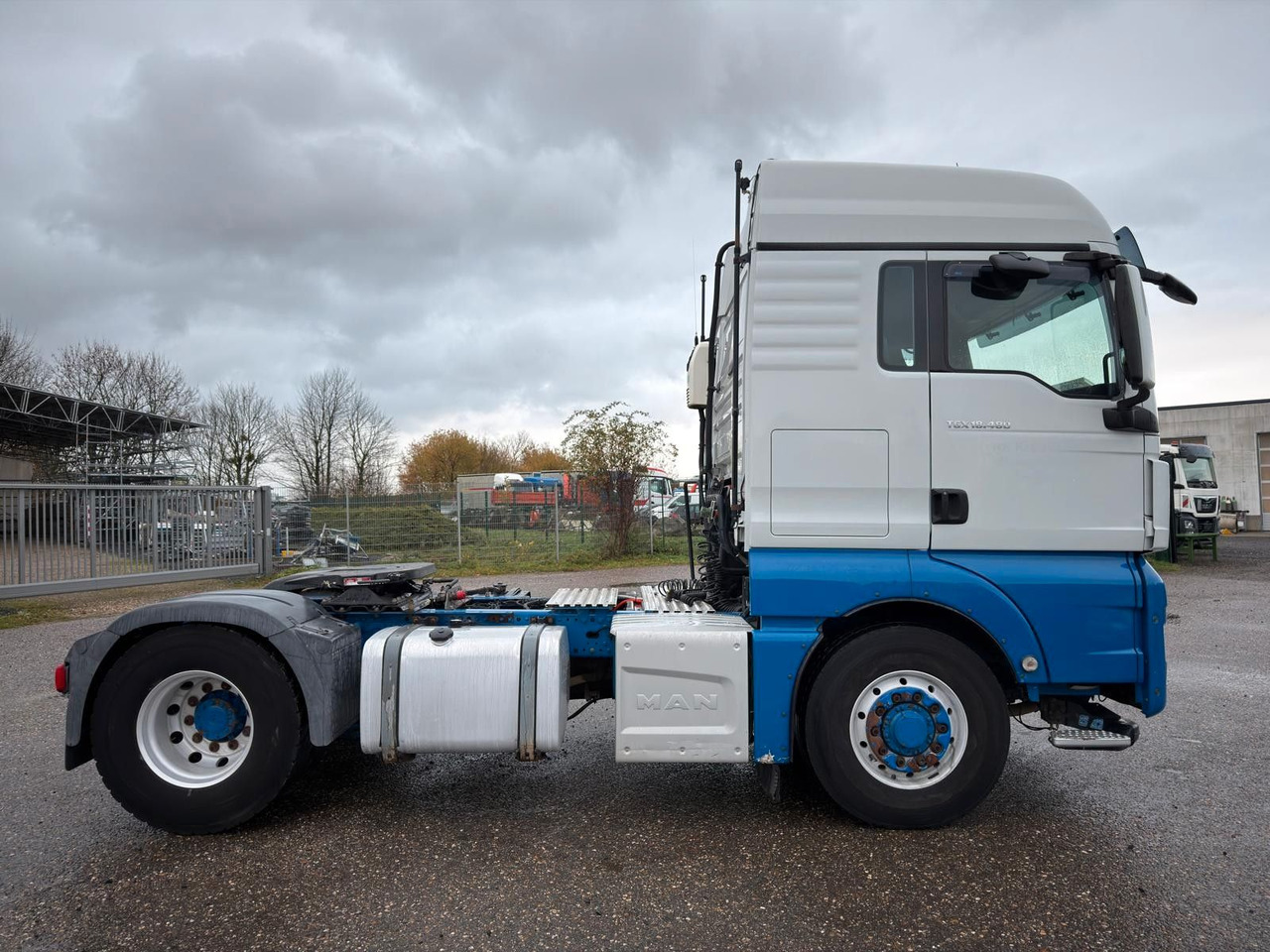 MAN 18.480 4x4 Hydro Drive | Stand-Klima | Kipphydr. - Tegljač: slika 5 MAN 18.480 4x4 Hydro Drive | Stand-Klima | Kipphydr. - Tegljač: slika 5