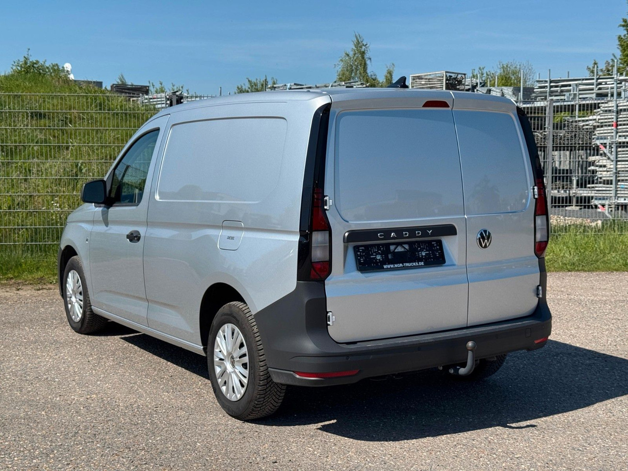 Volkswagen Caddy 4x2 | Klima | AHK | PDC | Spurhalteass. - Putnički kombi: slika 3 Volkswagen Caddy 4x2 | Klima | AHK | PDC | Spurhalteass. - Putnički kombi: slika 3