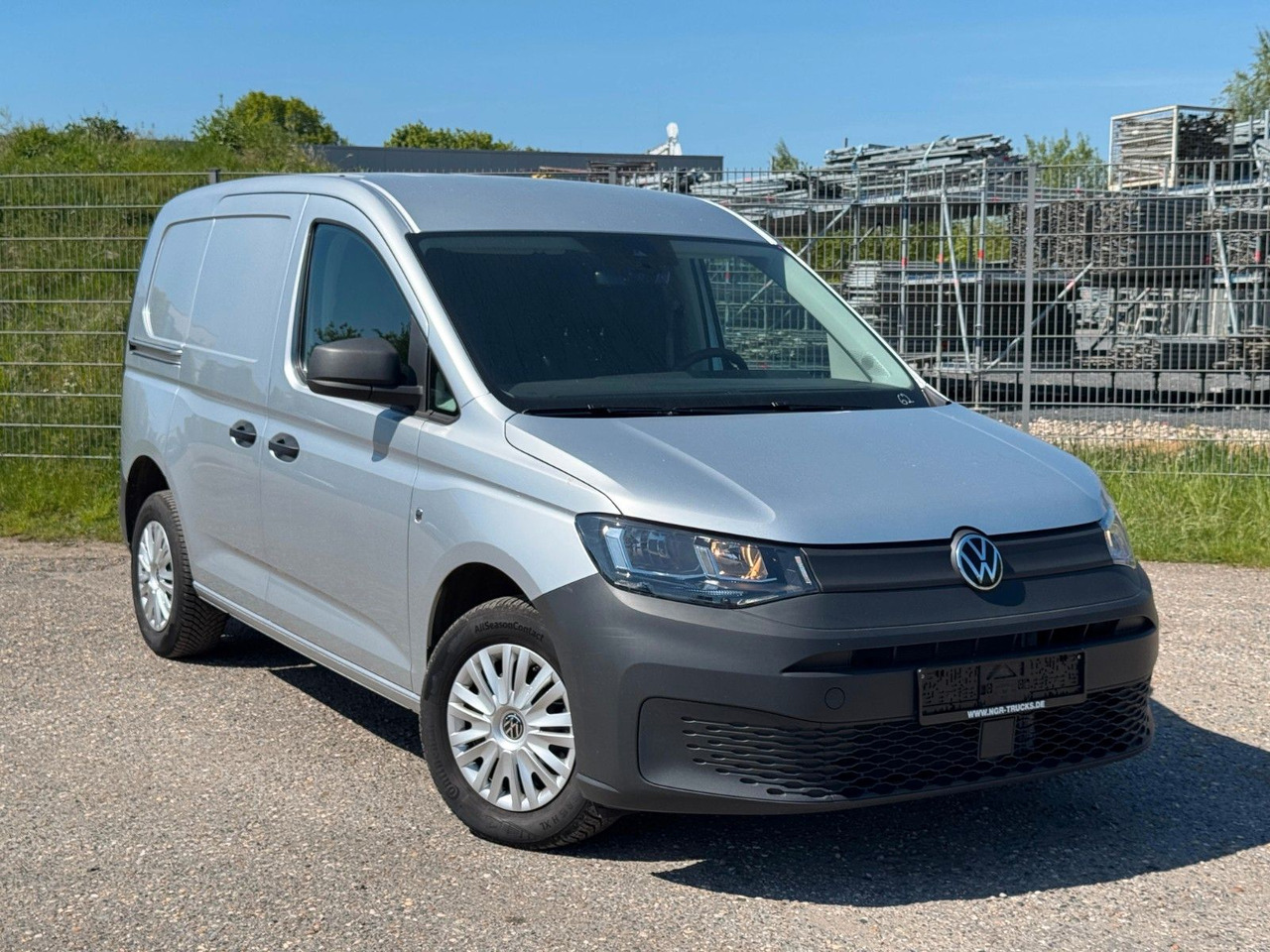Volkswagen Caddy 4x2 | Klima | AHK | PDC | Spurhalteass. - Putnički kombi: slika 1 Volkswagen Caddy 4x2 | Klima | AHK | PDC | Spurhalteass. - Putnički kombi: slika 1