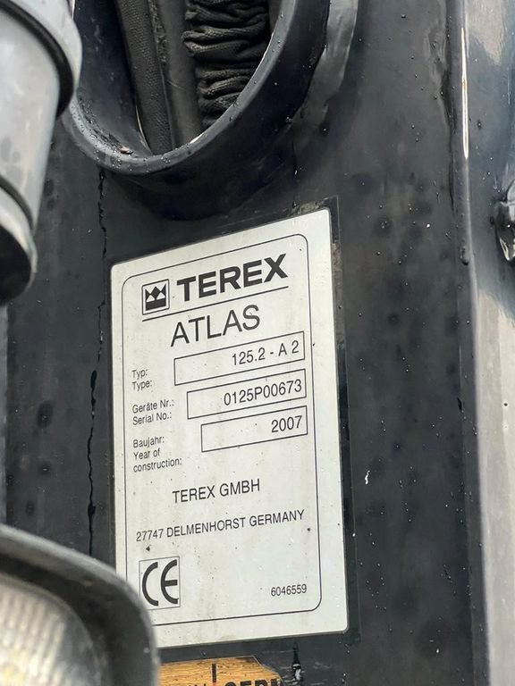 Kamion sa hidrauličnom kukom, Kamion sa dizalicom Volvo FM 400 6X4 Abroller & Kran Terex 125.2: slika 6
