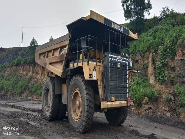 CAT 777E - Kiper sa krutom šasijom/ Kiper za kamen: slika 4 CAT 777E - Kiper sa krutom šasijom/ Kiper za kamen: slika 4