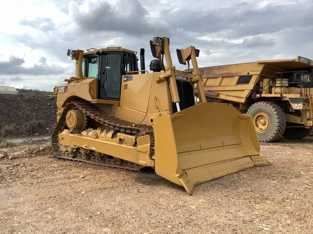 CAT D8T - Buldožer: slika 4 CAT D8T - Buldožer: slika 4