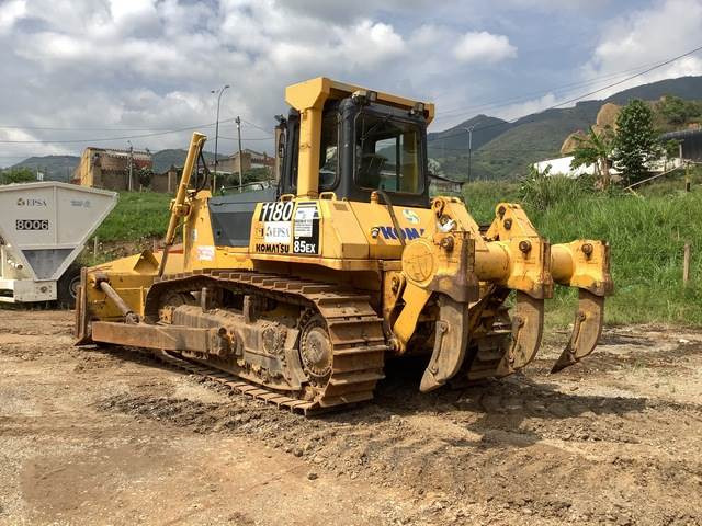 Komatsu D85EX-15 - Buldožer: slika 2 Komatsu D85EX-15 - Buldožer: slika 2