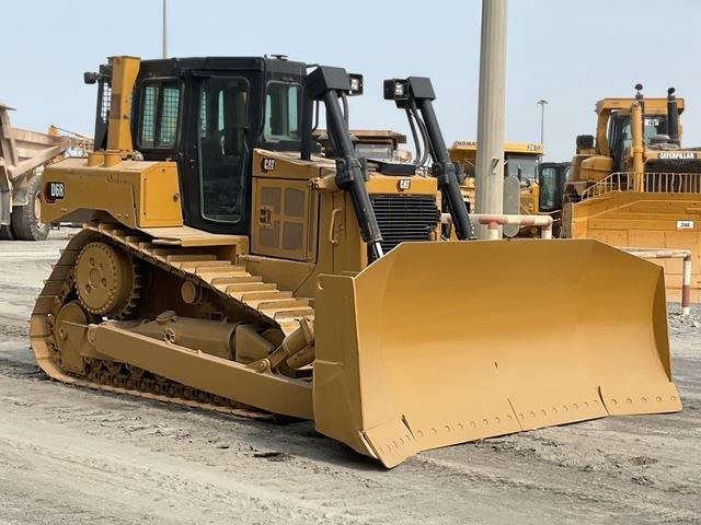 CAT D6R XL - Buldožer: slika 4 CAT D6R XL - Buldožer: slika 4