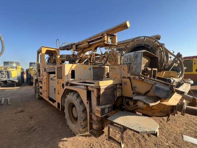 Putzmeister WETKRET5 - Auto pumpa za beton: slika 2 Putzmeister WETKRET5 - Auto pumpa za beton: slika 2