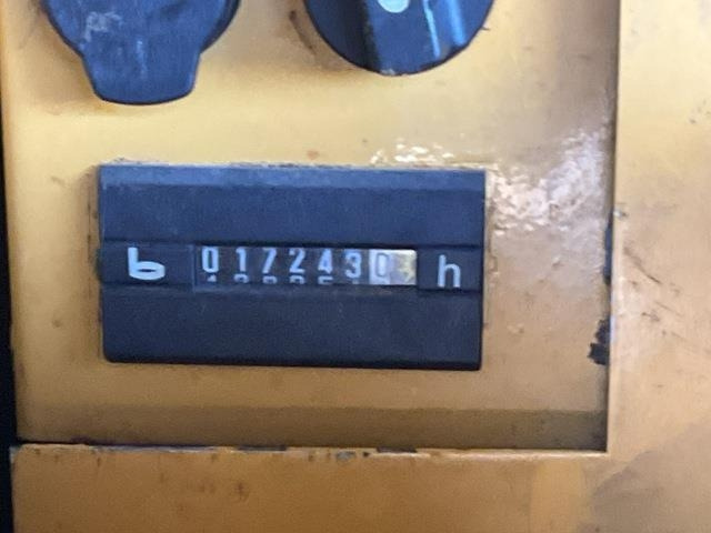 Bager točkaš CAT M320: slika 9