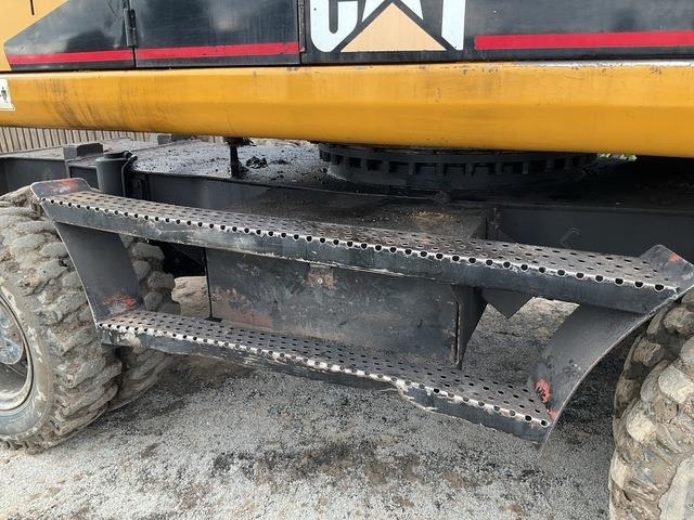 Bager točkaš CAT M320: slika 12
