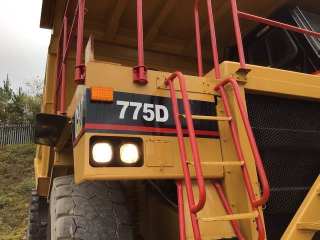 Kiper sa krutom šasijom/ Kiper za kamen CAT 775D: slika 14