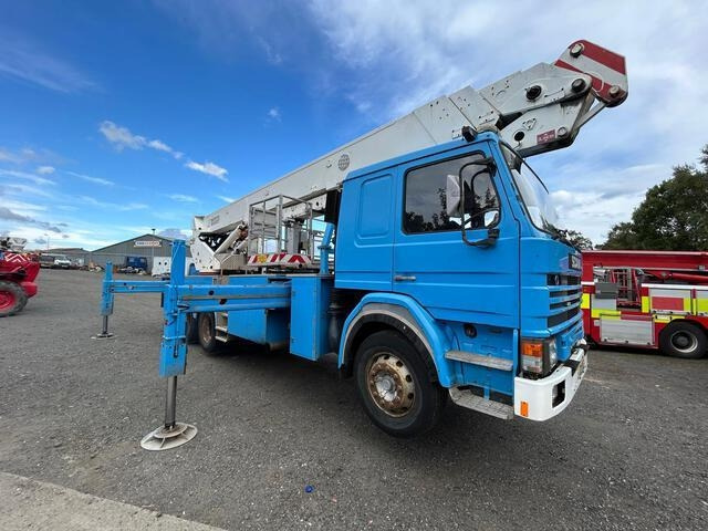 Scania P113ML - Vazdušna platforma montirana na kamion: slika 4 Scania P113ML - Vazdušna platforma montirana na kamion: slika 4