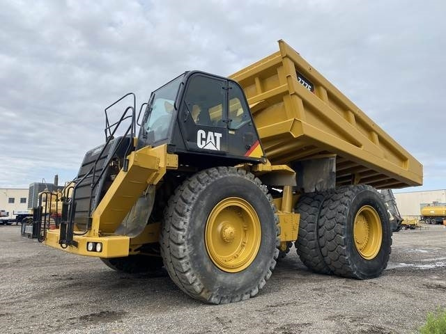 CAT 777F - Kiper sa krutom šasijom/ Kiper za kamen: slika 1 CAT 777F - Kiper sa krutom šasijom/ Kiper za kamen: slika 1