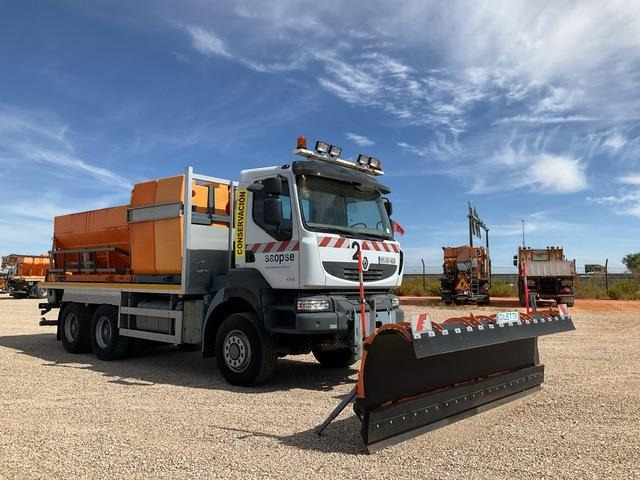 Renault Kerax 430DXI - Vozilo za čišćenje snega: slika 4 Renault Kerax 430DXI - Vozilo za čišćenje snega: slika 4