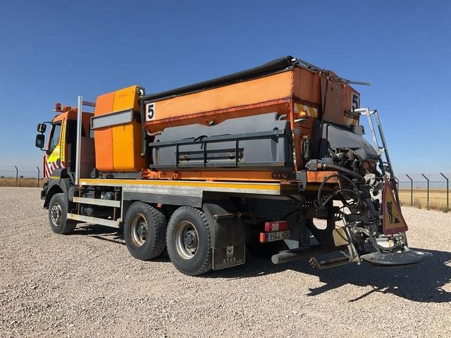 Renault Kerax 430DXI - Vozilo za čišćenje snega: slika 2 Renault Kerax 430DXI - Vozilo za čišćenje snega: slika 2