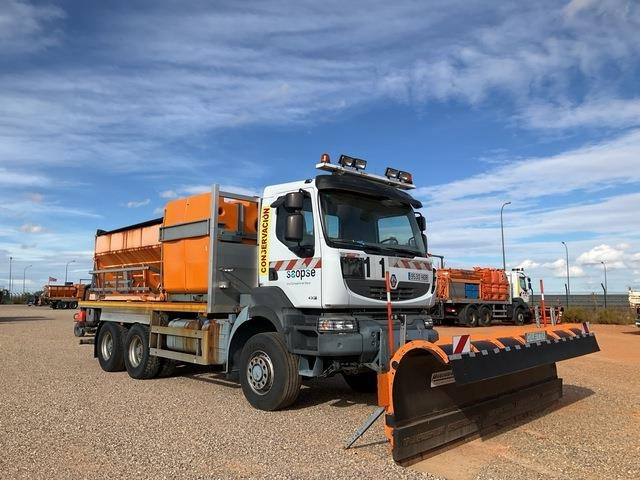 Renault Kerax - Vozilo za čišćenje snega: slika 4 Renault Kerax - Vozilo za čišćenje snega: slika 4