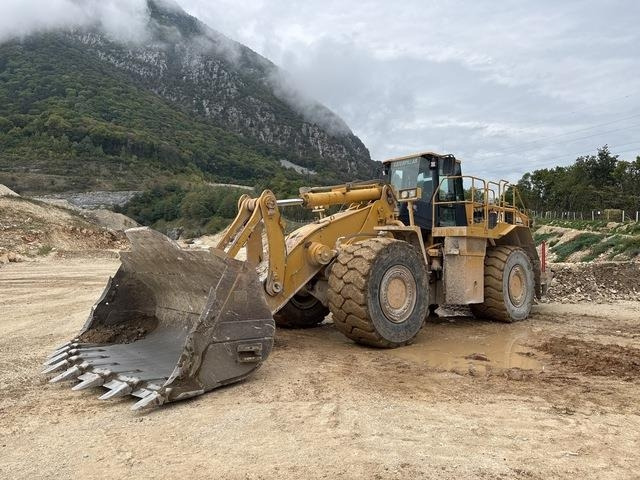 CAT 988G - Utovarivač točkaš: slika 1 CAT 988G - Utovarivač točkaš: slika 1