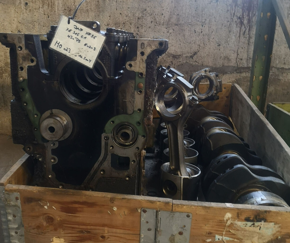 DAF Ersatztteile 0281010045   DAF XF 95 - Cilindar blok za Kamion: slika 1 DAF Ersatztteile 0281010045   DAF XF 95 - Cilindar blok za Kamion: slika 1