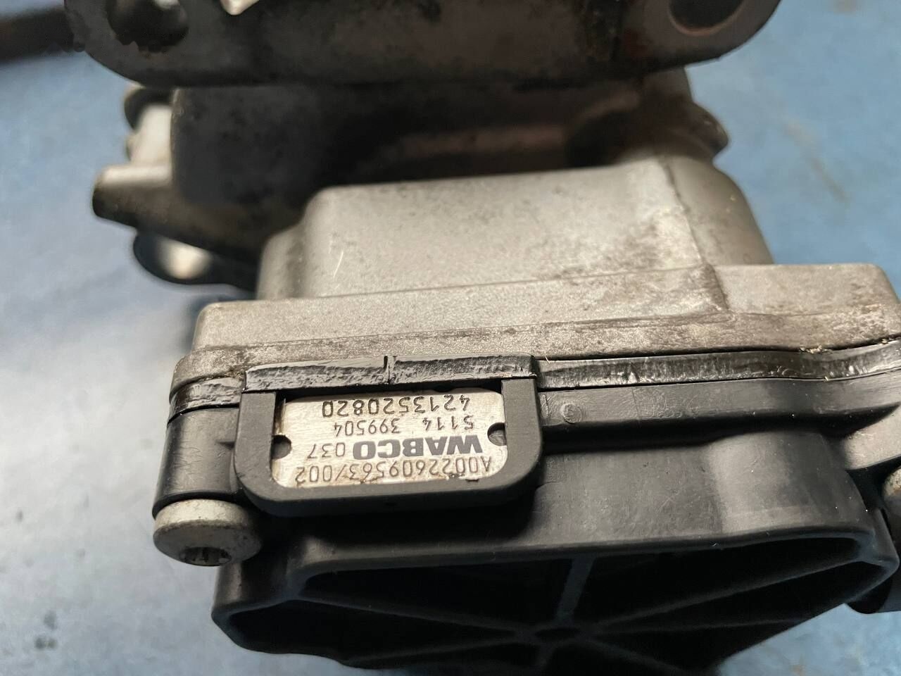 Gebrauchte Actros EPS III Schaltung - Transmisija za Kamion: slika 4 Gebrauchte Actros EPS III Schaltung - Transmisija za Kamion: slika 4