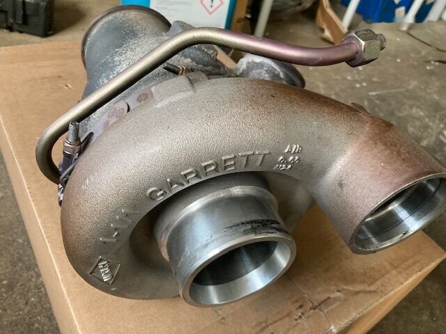 MAN D-2066LF und D-2066 LOH Fast neuer (51.09100-7907) - Turbo za Kamion: slika 2 MAN D-2066LF und D-2066 LOH Fast neuer (51.09100-7907) - Turbo za Kamion: slika 2