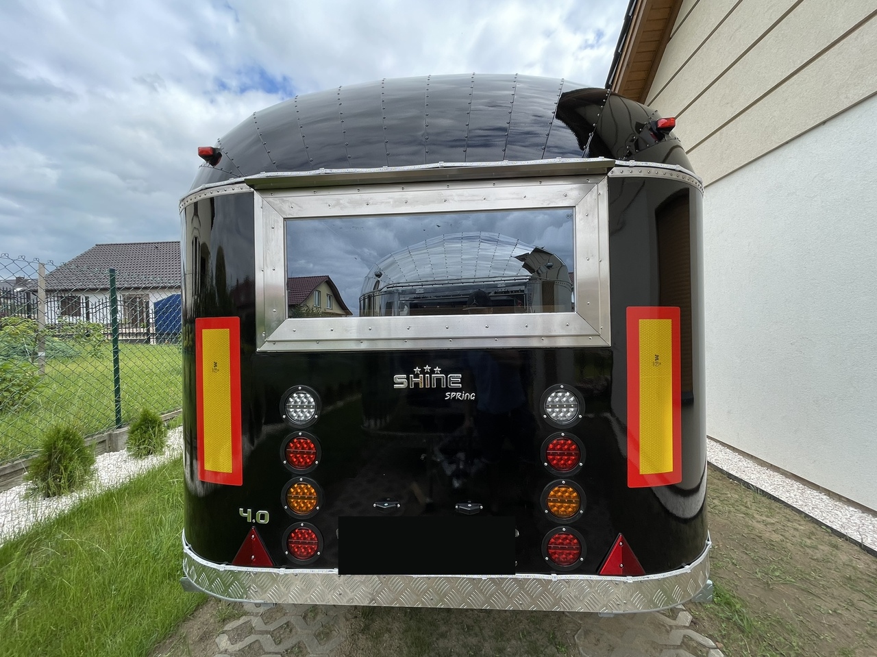 SHINE Spring BLACK - Prikolica za hrane: slika 3 SHINE Spring BLACK - Prikolica za hrane: slika 3