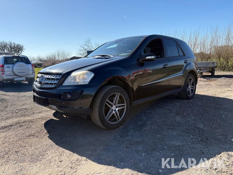 Van 4x4 Mercedes Benz ML - Dostavno vozilo: slika 1 Van 4x4 Mercedes Benz ML - Dostavno vozilo: slika 1