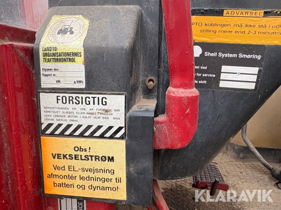 Lizing  Traktor Case IH 1255 XL Traktor Case IH 1255 XL: slika 10